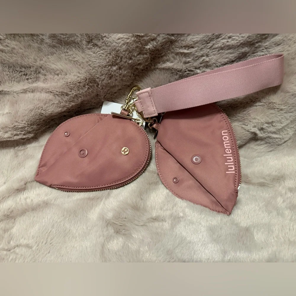 lululemon athletica Dusty Pink Heart-Shaped Dual Pouch Wristlet - Picture 3 of 4